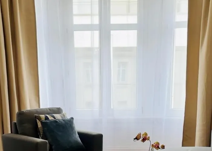 Molierex23 6 Personnes 公寓 *