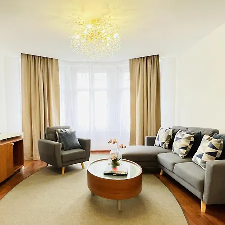 Molierex23 6 Personnes *